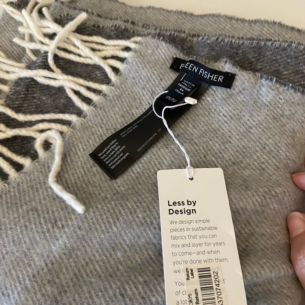 Brand new! Never worn Eileen Fisher Scarf